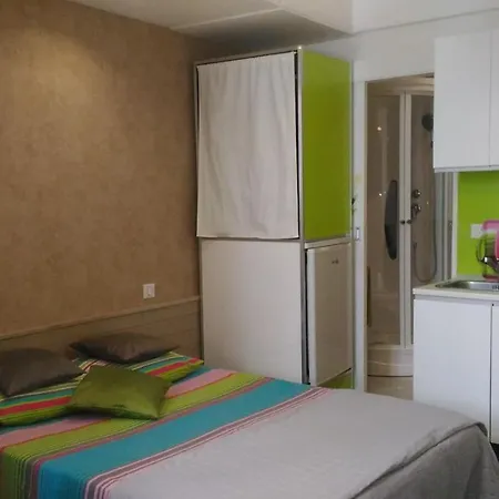 Panzió Autan Des Couleurs