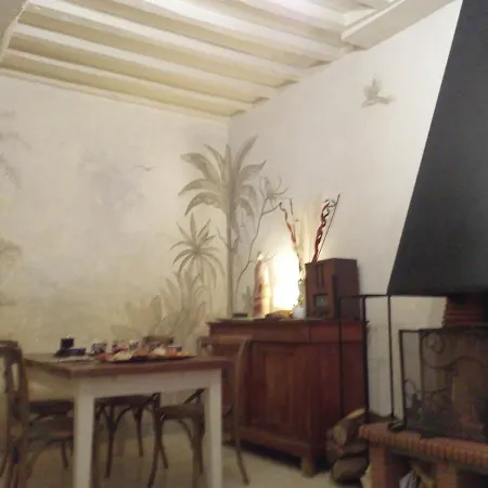Autan Des Couleurs Bed & Breakfast *