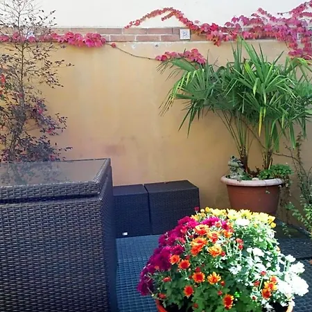 Autan Des Couleurs לינה וארוחת בוקר